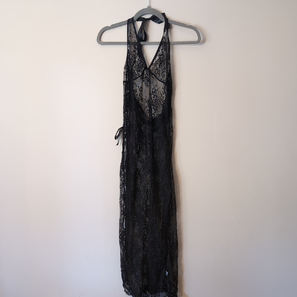 Elegant Black Lace Nightgown